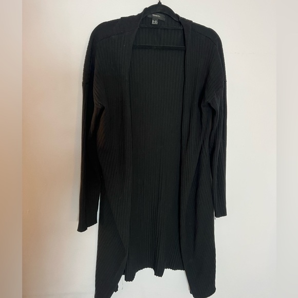Forever 21 Black Cardigan Plus Size - Picture 2 of 3